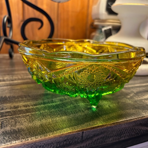 Vintage Dining Vintage Cut Glass Yellow And Green Carnival Glass